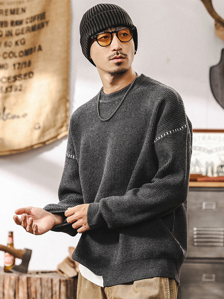 Maglione in maglia da uomo a girocollo, vestibilità ampia con dettagli a cuciture a contrasto