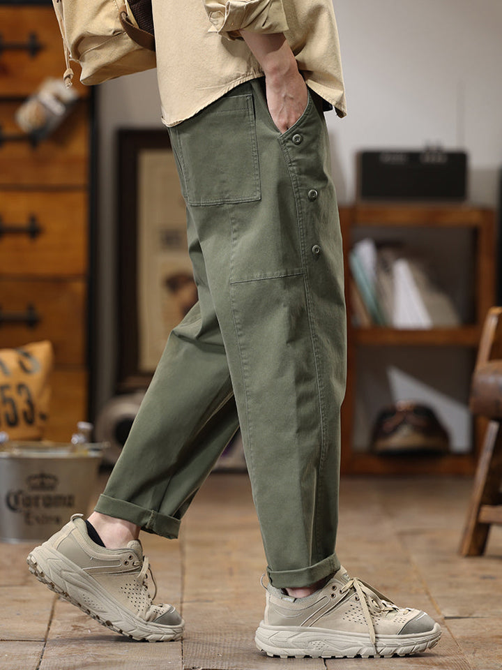 Pantaloni cargo da uomo a gamba dritta con bottoni laterali decorativi