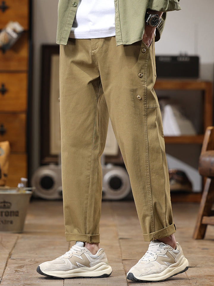 Pantaloni cargo da uomo a gamba dritta con bottoni laterali decorativi