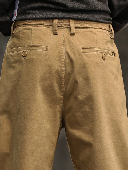 Pantalones chinos plisados ​​de corte relajado para hombre con cinturón