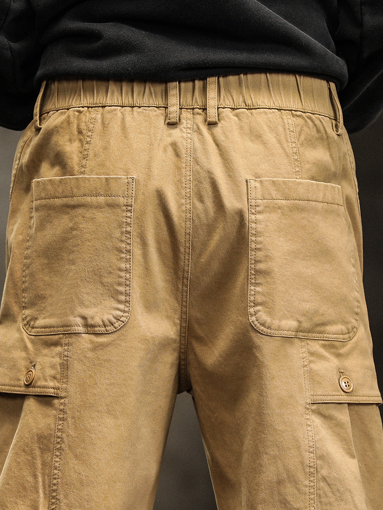 Herren-Cargohose mit elastischem Bund, Knopfleiste und schmal zulaufendem Bein