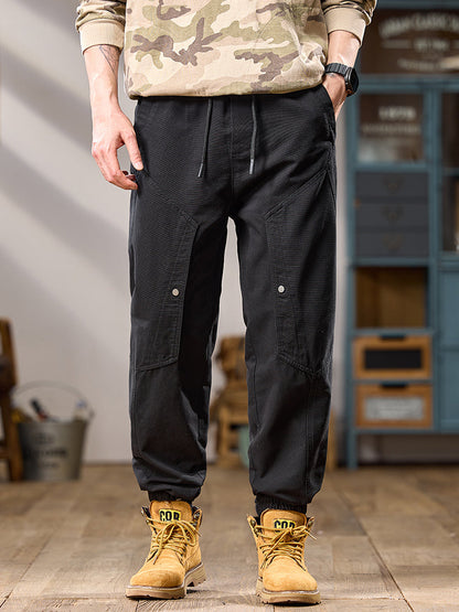 Pantalones cargo jogger de hombre de corte relajado con múltiples bolsillos