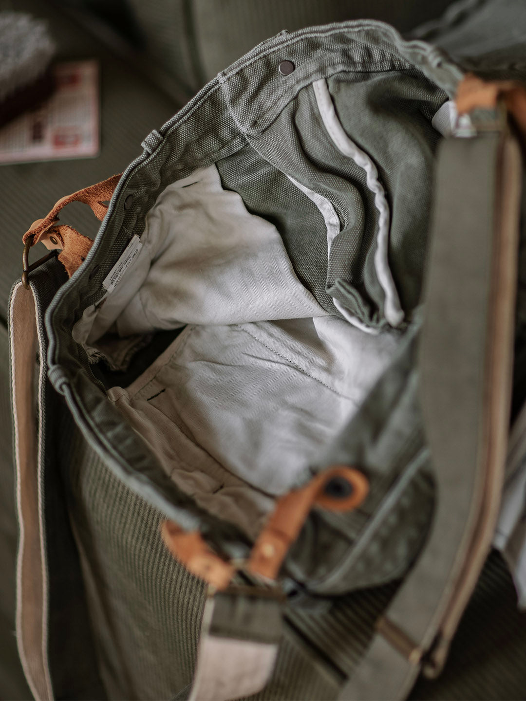 Schwere 15-Unzen-Canvas-Hose mit Hosenträgern